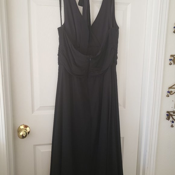 Black Halter Cocktail Dress - Picture 4 of 4